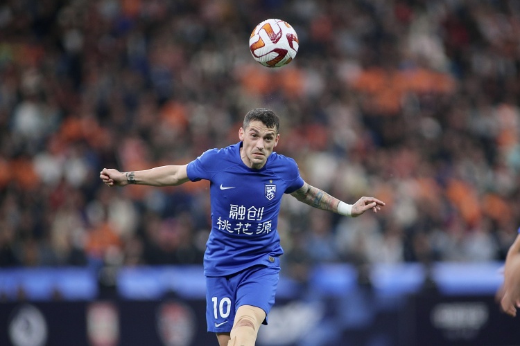 斯基拉：中超舊將斯坦丘接近免簽加盟熱那亞，合同期限到2027年