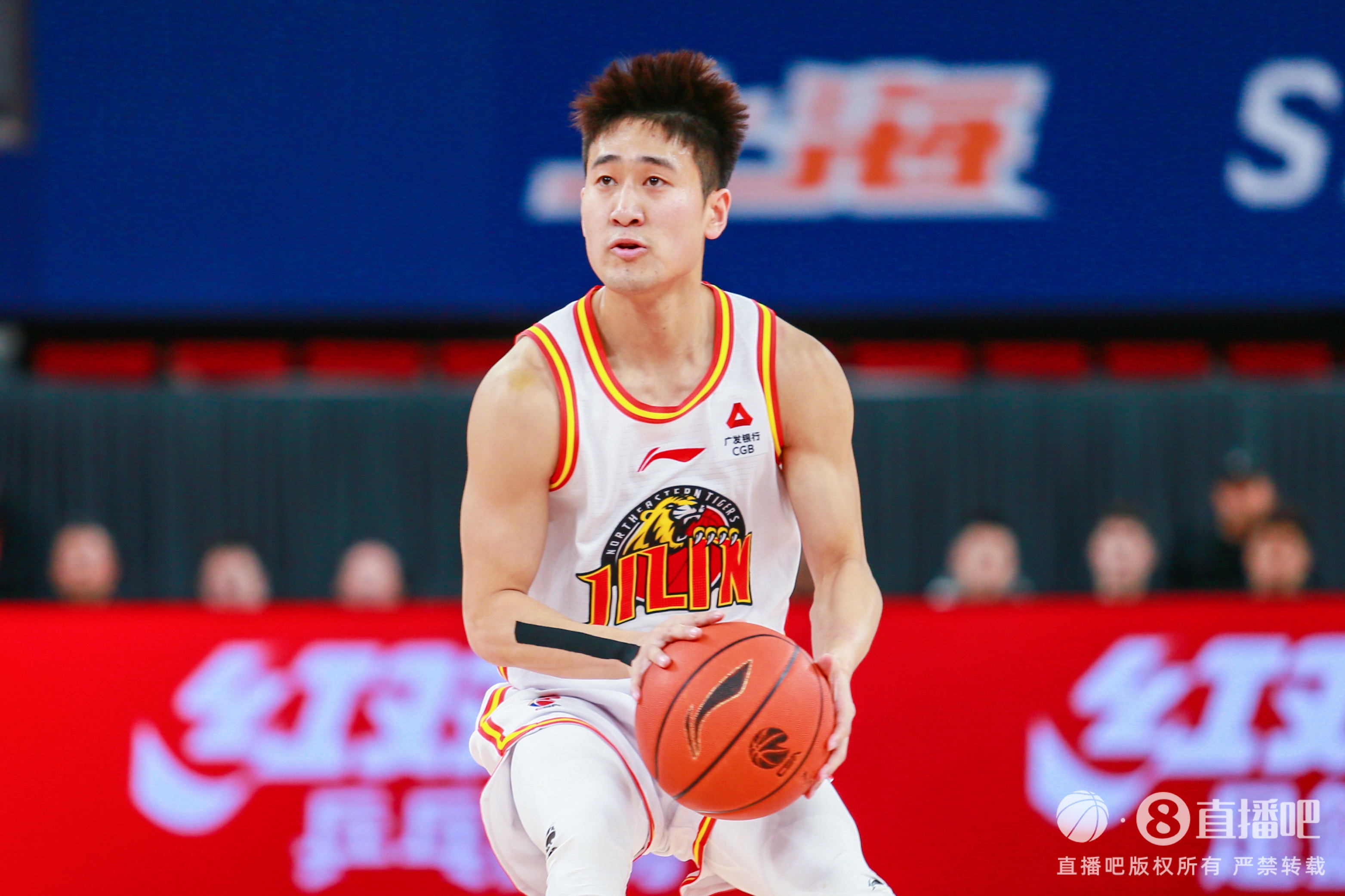 效率不高！姜偉澤13中5拿到14分 三分9中2