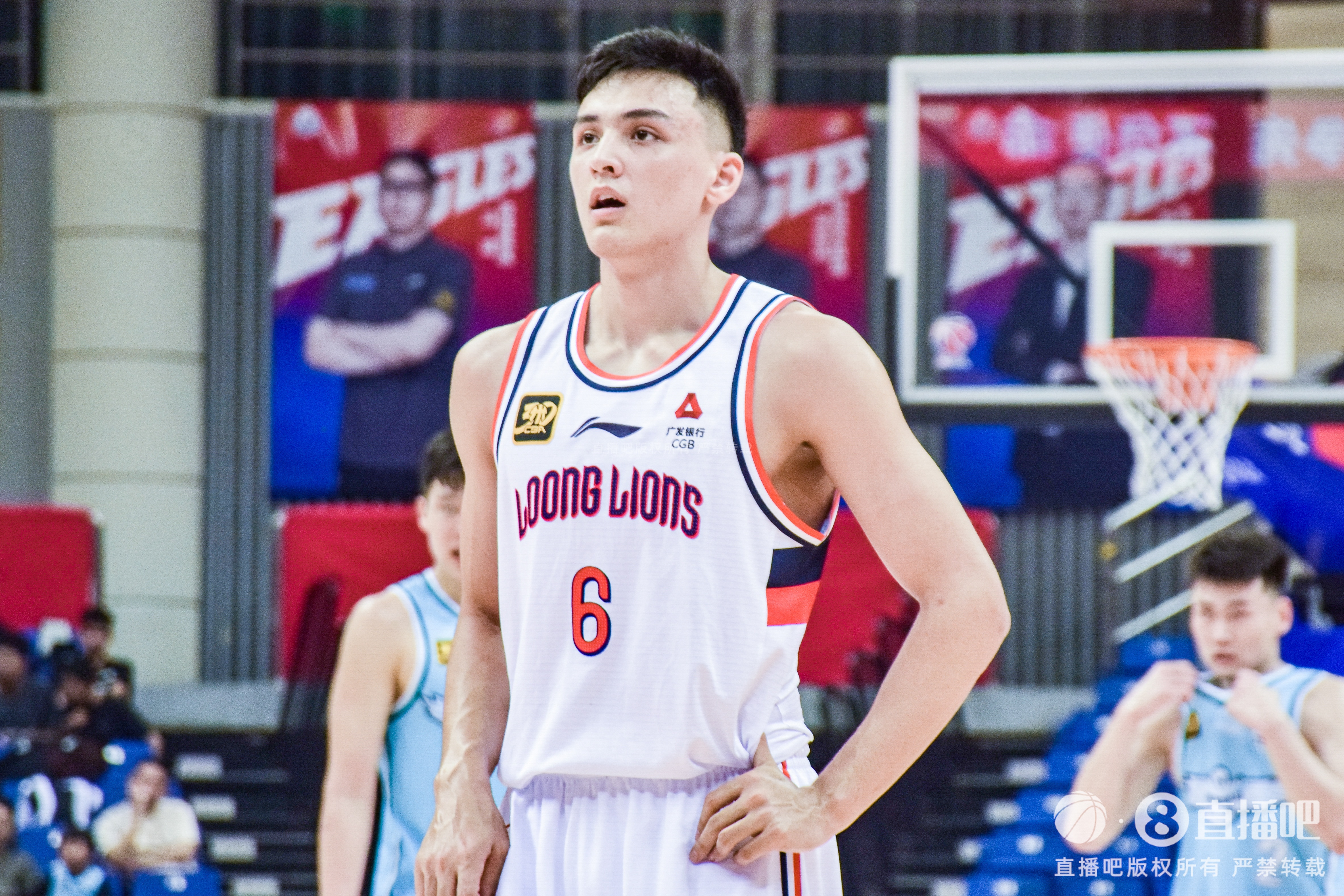 精準打擊！于米提半場5中5拿到13分 三分3中3