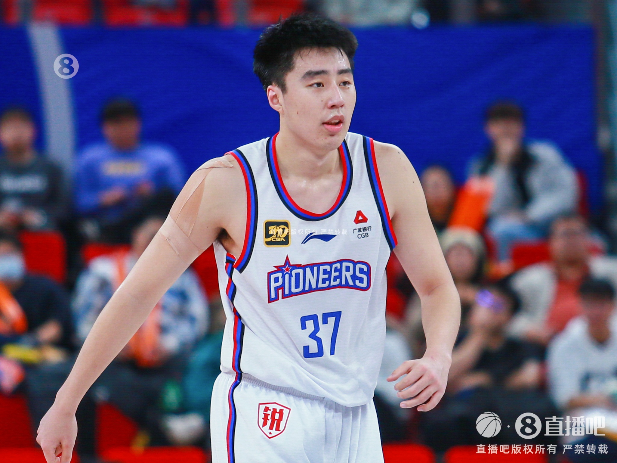 無奈最后6犯離場！杜伯超20中10&三分8中3空砍24分4板2帽