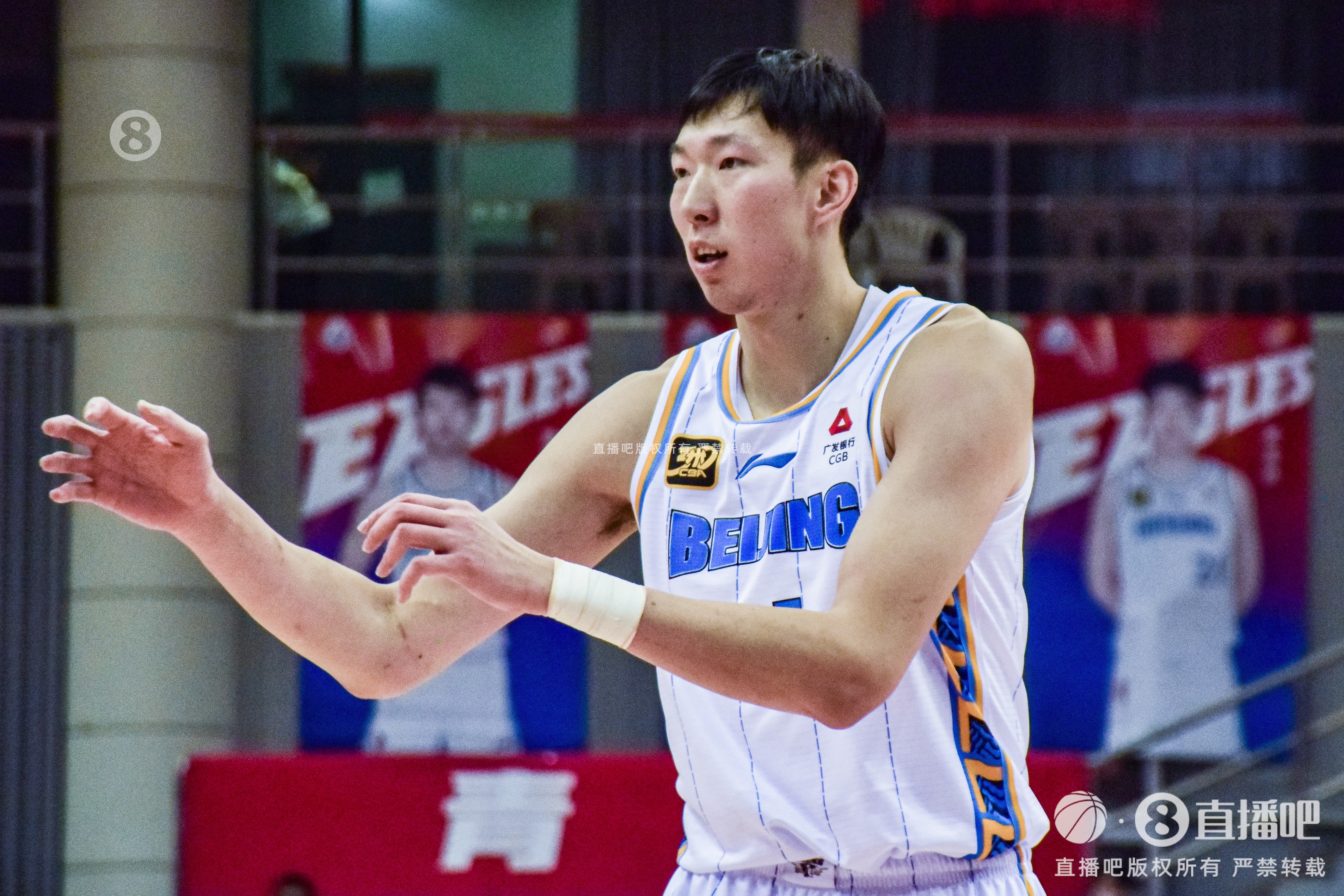 高效且全面！周琦全場11投7中 拿下17分14籃板1搶斷2蓋帽